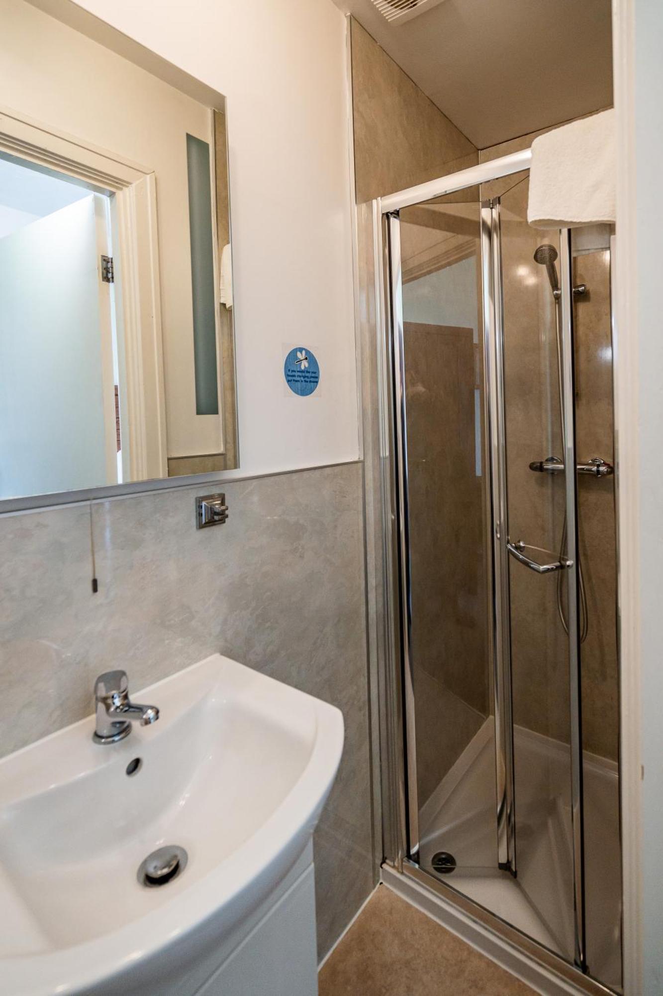 The Lodge هاروغايت المظهر الخارجي الصورة